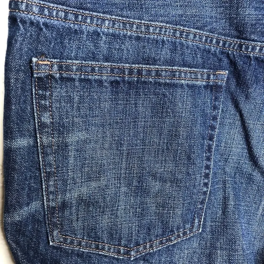 Gap boyfriend jean shorts size 12 or 31R